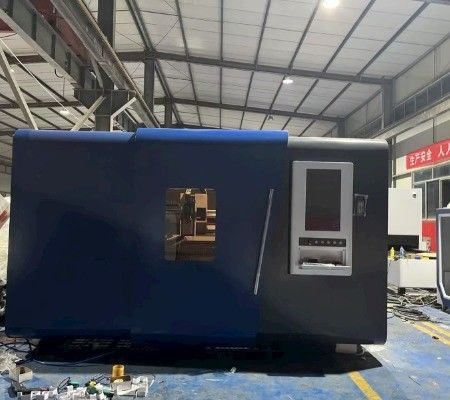 Máquina de corte a laser de fibras metálicas de 3-6KW/8KW/12000W/20000W com e Fuji/Delta/INOVANCE/Yasukawa Servo Motor