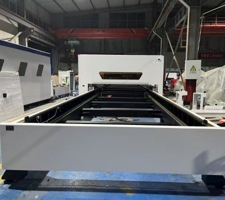 Máquina de corte a laser de fibras metálicas de 3-6KW/8KW/12000W/20000W com e Fuji/Delta/INOVANCE/Yasukawa Servo Motor